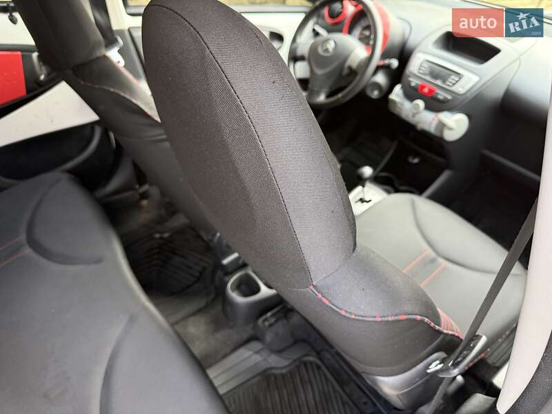Хэтчбек Citroen C1 2013 в Запорожье фото 3 Хэтчбек Citroen C1 2013 в Запорожье