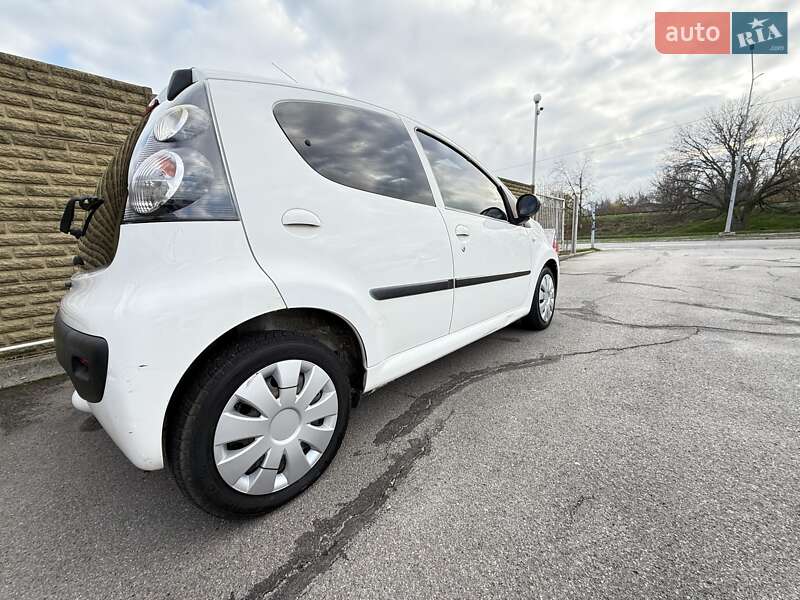 Хэтчбек Citroen C1 2013 в Запорожье фото 6 Хэтчбек Citroen C1 2013 в Запорожье