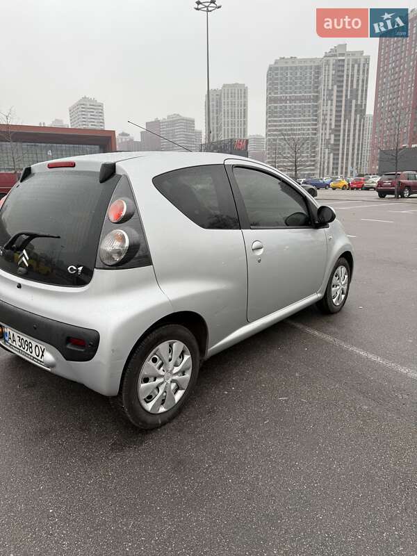 Хетчбек Citroen C1 2011 в Києві