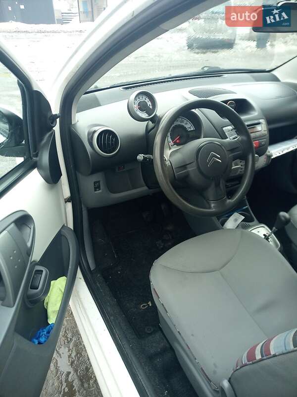 Хэтчбек Citroen C1 2011 в Киеве фото 7 Хэтчбек Citroen C1 2011 в Киеве