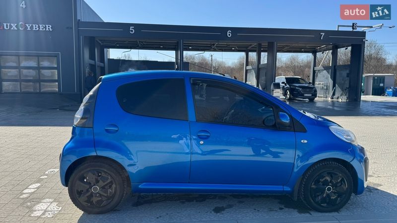 Хэтчбек Citroen C1 2012 в Львове