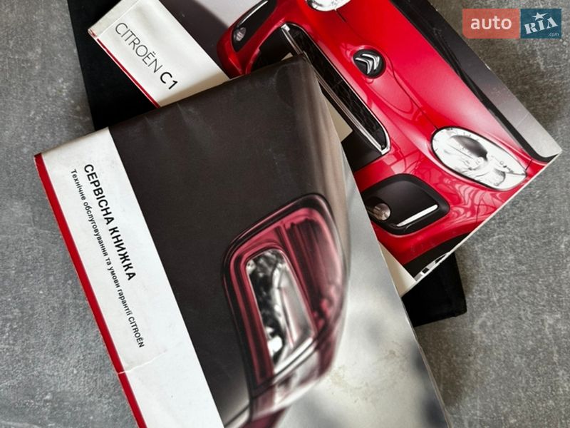 Хэтчбек Citroen C1 2012 в Киеве