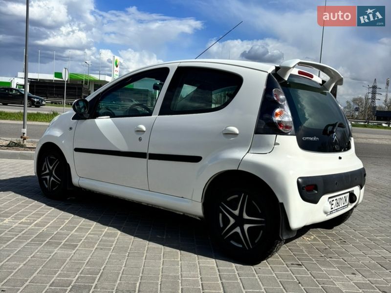 Хетчбек Citroen C1 2013 в Дніпрі