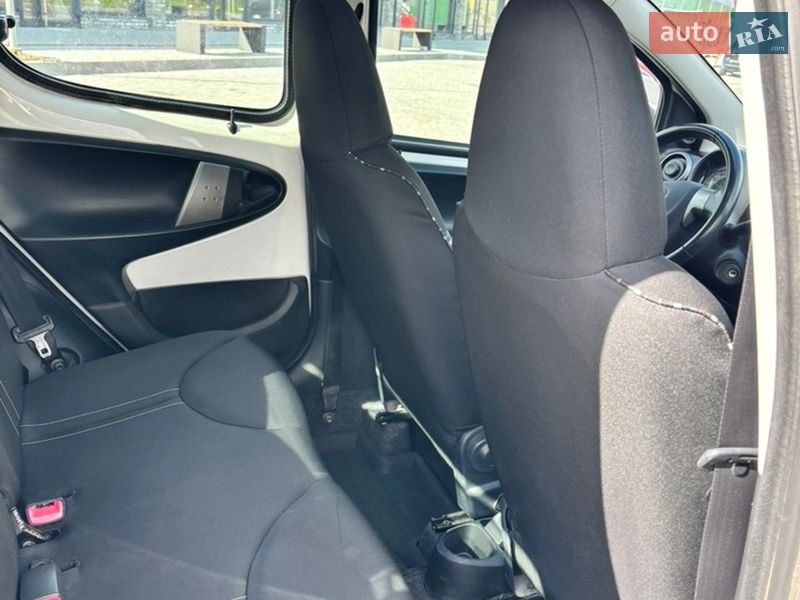 Хетчбек Citroen C1 2013 в Дніпрі