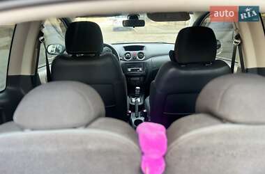 Хэтчбек Citroen C2 2008 в 