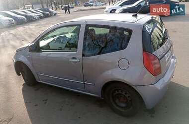 Хэтчбек Citroen C2 2003 в 