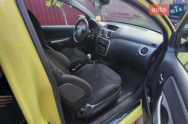 Хэтчбек Citroen C2 2006 в 