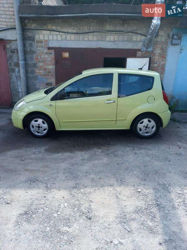 Хэтчбек Citroen C2 2004 в Киеве