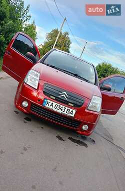 Хэтчбек Citroen C2 2006 в 