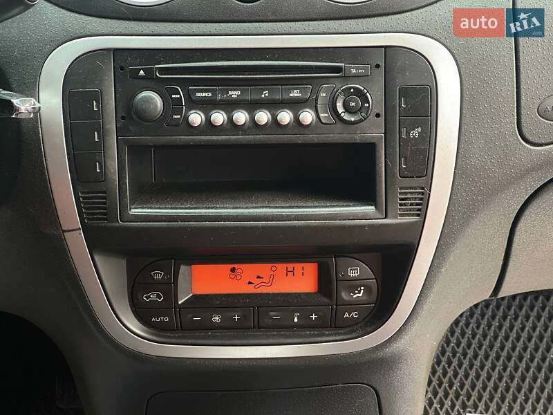 Хэтчбек Citroen C2 2006 в Ивано-Франковске фото 16 Хэтчбек Citroen C2 2006 в Ивано-Франковске