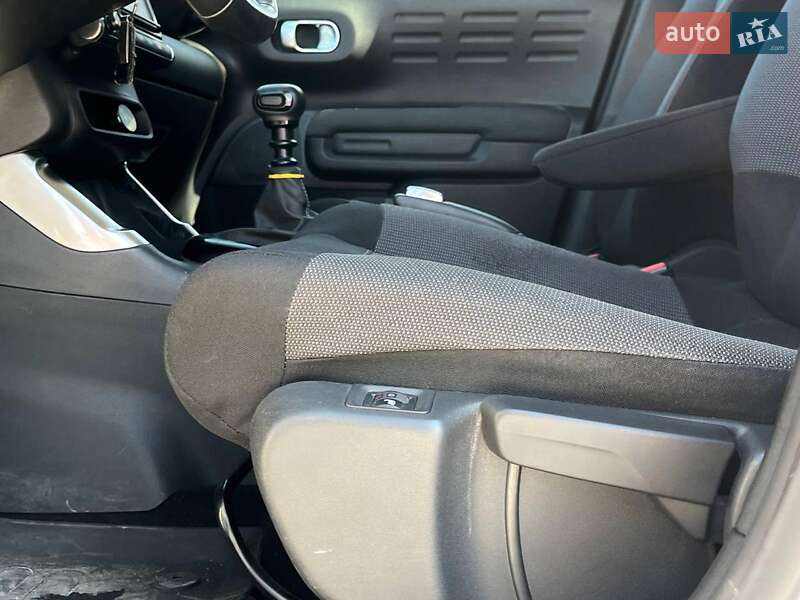 Позашляховик / Кросовер Citroen C3 Aircross 2021 в Львові фото 20 Позашляховик / Кросовер Citroen C3 Aircross 2021 в Львові
