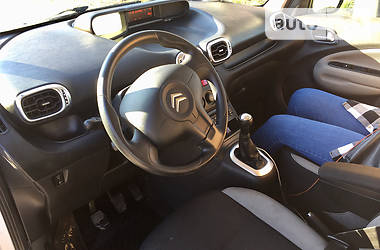 Седан Citroen C3 Picasso 2012 в 