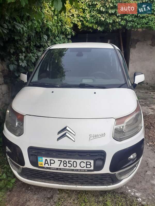Минивэн Citroen C3 Picasso 2011 в 