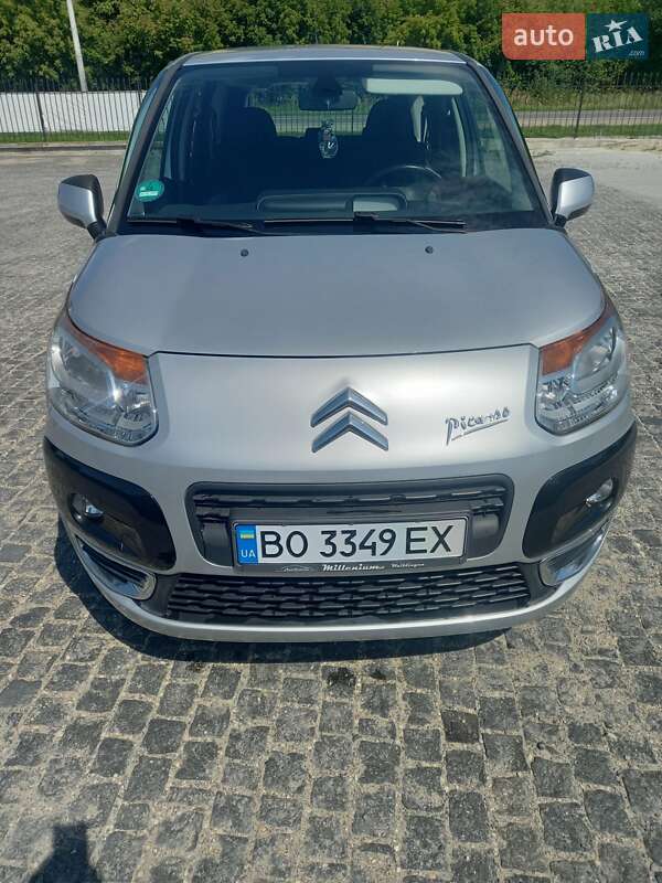 Минивэн Citroen C3 Picasso 2009 в 