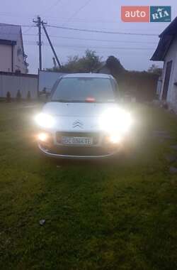 Хэтчбек Citroen C3 Picasso 2012 в 