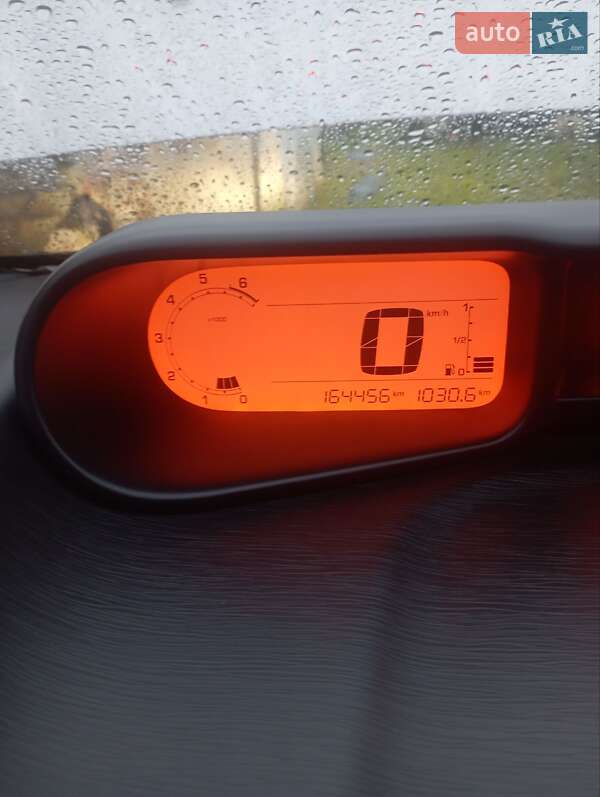 Хетчбек Citroen C3 Picasso 2012 в Львові фото 11 Хетчбек Citroen C3 Picasso 2012 в Львові