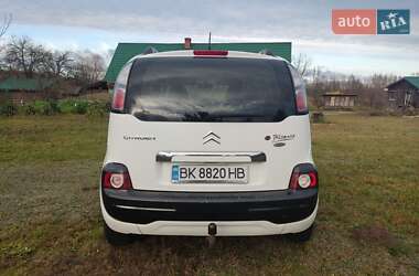 Мінівен Citroen C3 Picasso 2010 в Вараші