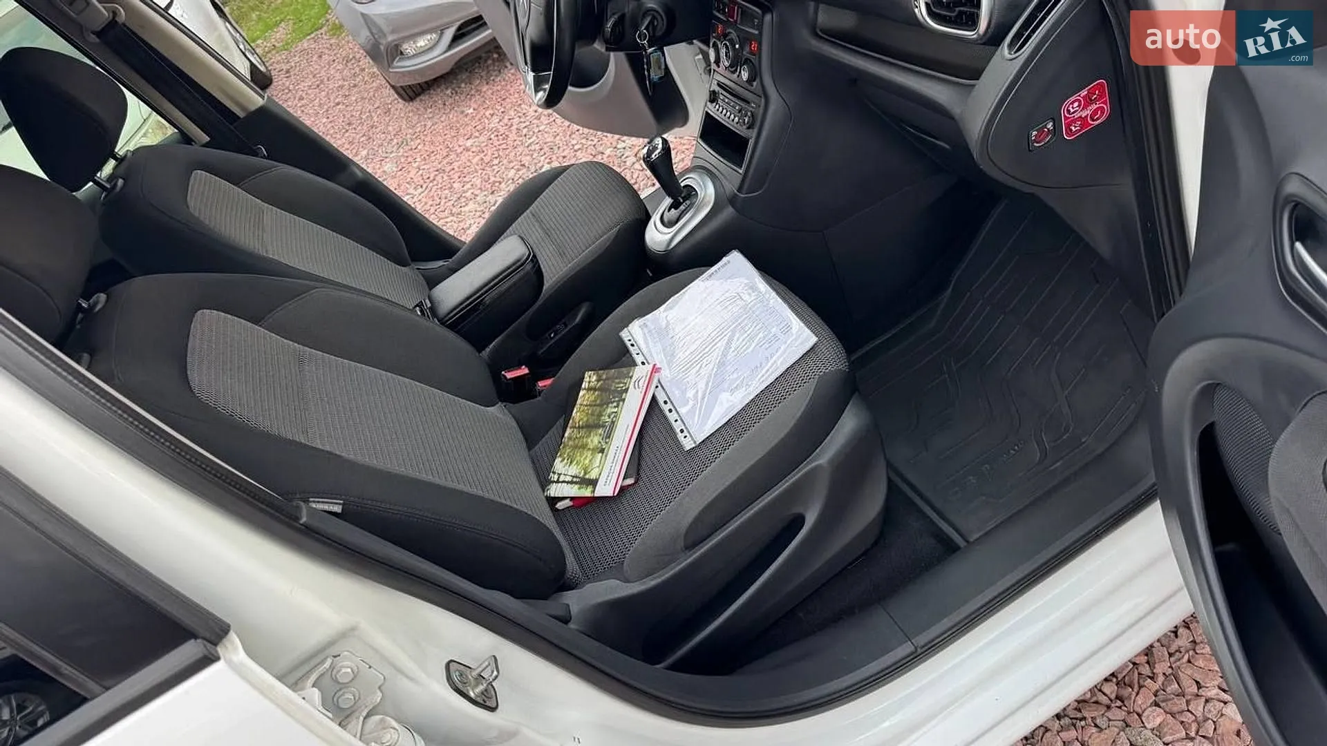 2014 Citroen C3 Picasso - мініатюра 16
