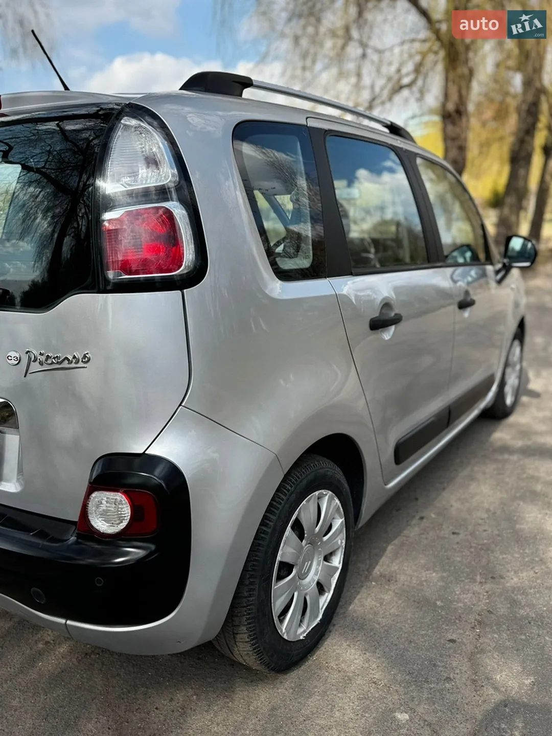 Citroen C3 Picasso 2010 VIN VF7SH5FW0AT517374 фото оголошення 8 з 35