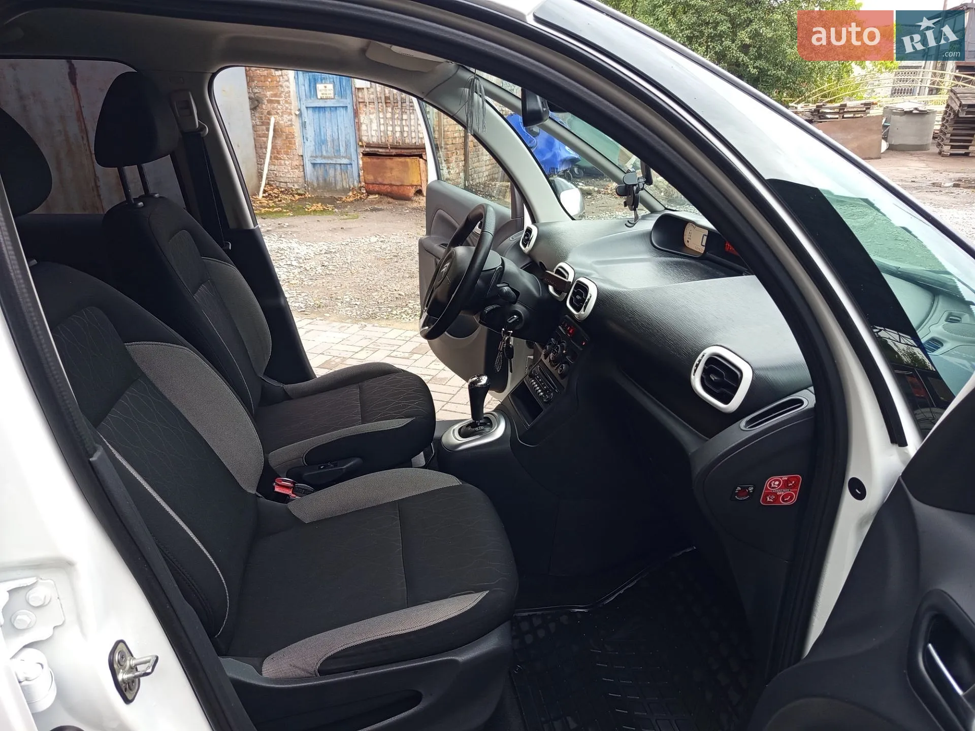 2013 Citroen C3 Picasso - мініатюра 35