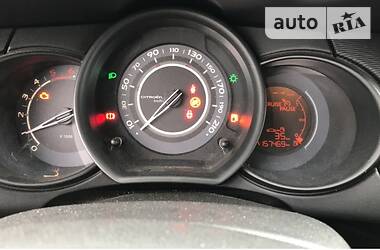 Хэтчбек Citroen C3 2012 в 