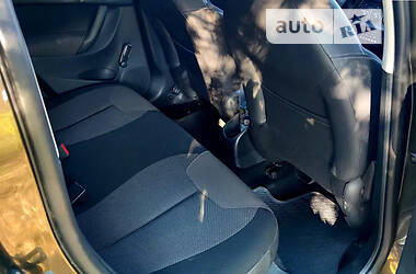 Хэтчбек Citroen C3 2014 в 