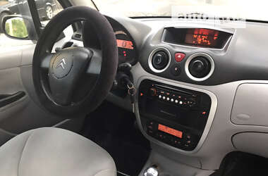 Хэтчбек Citroen C3 2006 в 