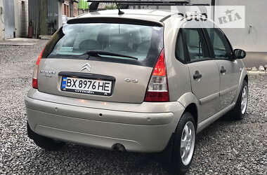 Хэтчбек Citroen C3 2006 в 