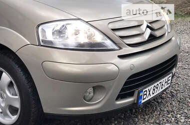 Хэтчбек Citroen C3 2006 в 
