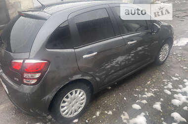 Хэтчбек Citroen C3 2013 в 