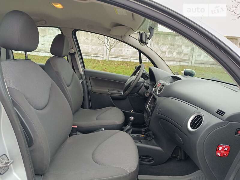 Хэтчбек Citroen C3 2009 в Луцке