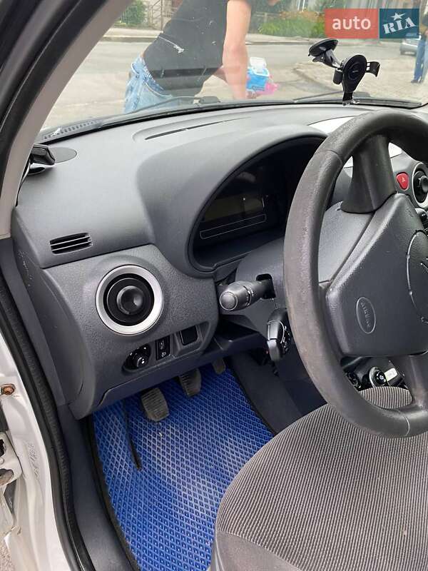 Хетчбек Citroen C3 2008 в Ланівці