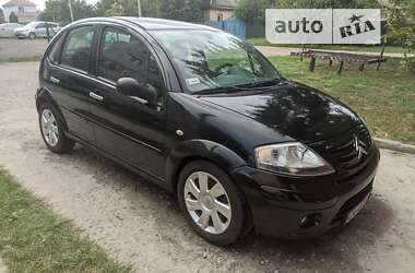 Хэтчбек Citroen C3 2006 в 