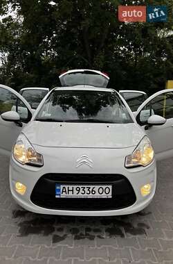 Хэтчбек Citroen C3 2012 в 