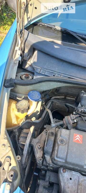 Хэтчбек Citroen C3 2002 в Новой Ушице