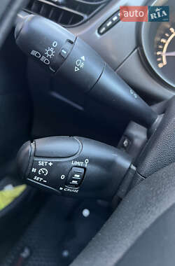 Хэтчбек Citroen C3 2014 в 