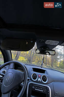Хэтчбек Citroen C3 2007 в 