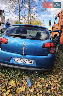 Хэтчбек Citroen C3 2011 в 