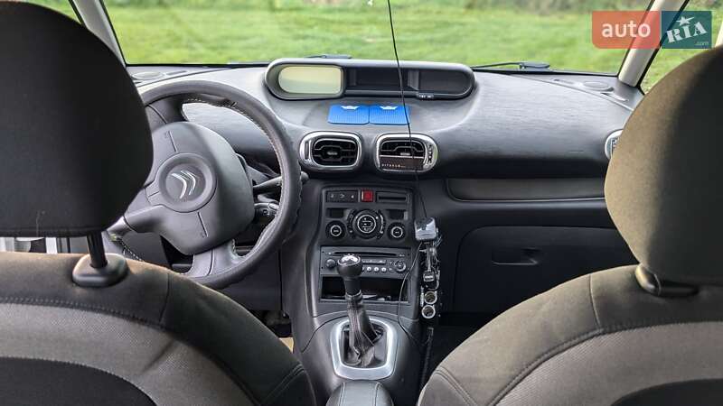 Хэтчбек Citroen C3 2013 в Каменском