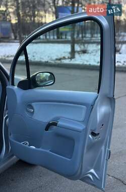 Хэтчбек Citroen C3 2002 в 