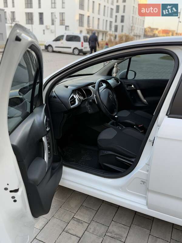 Хэтчбек Citroen C3 2012 в Ужгороде