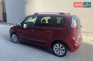 Хэтчбек Citroen C3 2010 в 