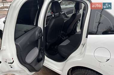 Хэтчбек Citroen C3 2011 в 
