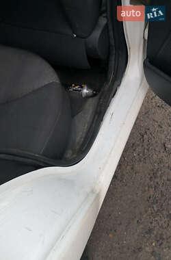 Хэтчбек Citroen C3 2009 в 