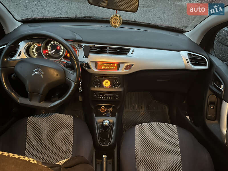 Хэтчбек Citroen C3 2011 в Черновцах