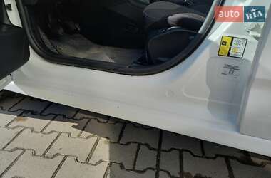 Хэтчбек Citroen C3 2015 в 
