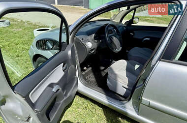 Хэтчбек Citroen C3 2005 в 