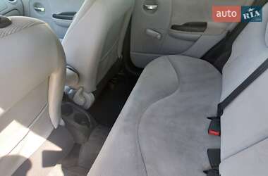 Хэтчбек Citroen C3 2007 в 