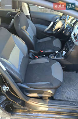 Хэтчбек Citroen C3 2011 в 