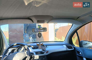 Хэтчбек Citroen C3 2011 в 
